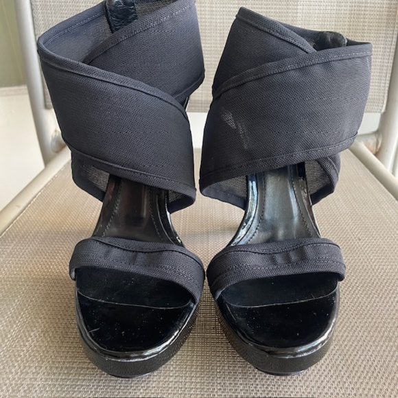 Burberry Black Ankle Wrap Heels Mesh EUC - Picture 6 of 13